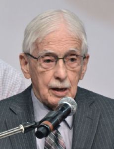 Louis-Edmond Hamelin