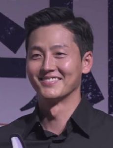 Jung-jin Lee