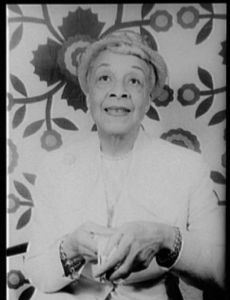 Nora Holt