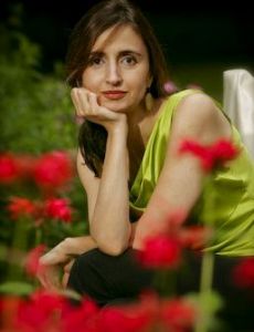 Roya Hakakian