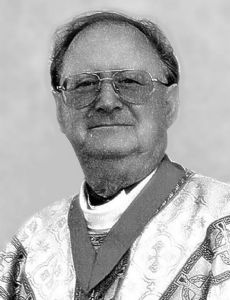 Kenneth Robinson (priest)