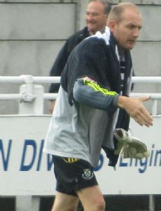 Steve Wilson (footballer)