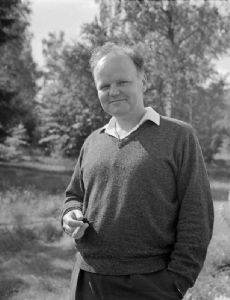 Harald Sverdrup (writer)