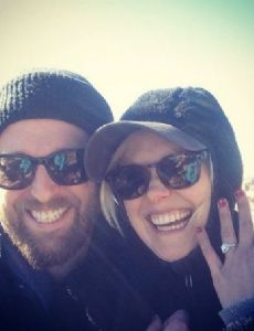 Alison Pill and Joshua Leonard
