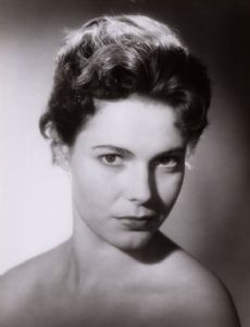 Paola Loew