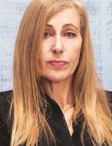 Julie Umerle