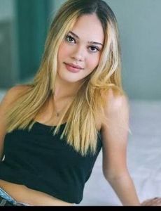 Aila Loures