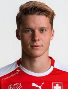 Nico Elvedi