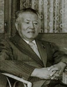Kenji Miyamoto (politician)