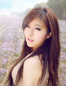 Chloe Zhao
