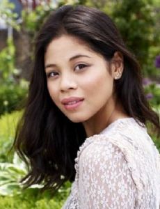 Eva Noblezada
