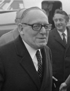 Maurice Schumann