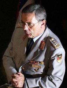 Wolfgang Schneiderhan
