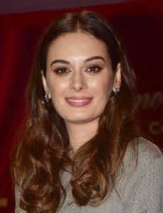 Evelyn Sharma