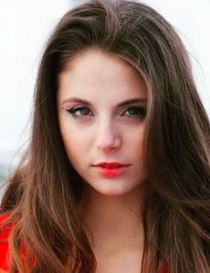 Carina Zavline
