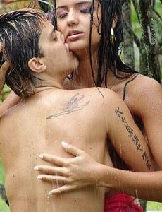 Julia Paes and Thammy Gretchen
