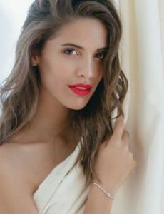 Taína Laurino Ferreira