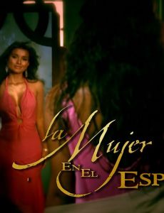 La mujer en el espejo