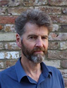 Neil Faulkner (archaeologist)