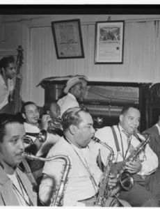 Joe Thomas (saxophonist)