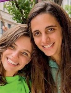 Bruna Linzmeyer and Priscila Visman