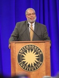 Lonnie Bunch