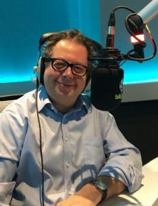 Mike Graham (journalist)