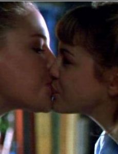 Katherine Heigl and Larisa Oleynik