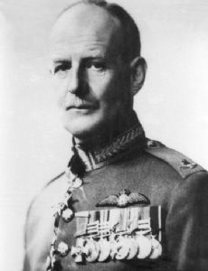 Charles Burnett (RAF officer)