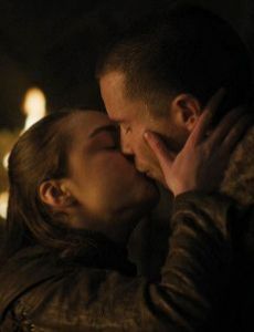 Joe Dempsie and Maisie Williams