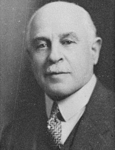 Eliot Davis