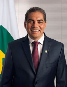 Hélio José