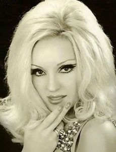Ayla Dikmen