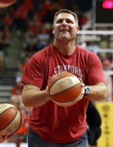 Andrew Vlahov