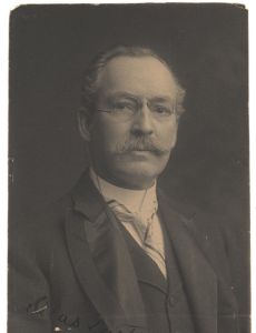 Silas Dustin
