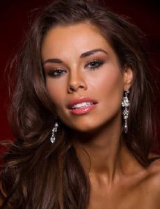 Ria Van Dyke