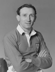 Ken Jones (rugby player born 1921)
