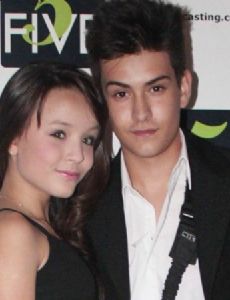 Larissa Manoela and Matheus Chequer