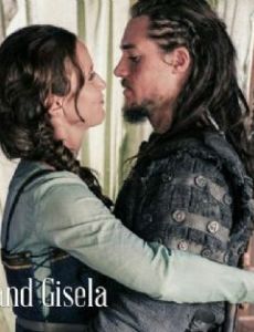 Alexander Dreymon and Peri Baumeister