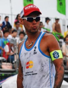 Katsuhiro Shiratori