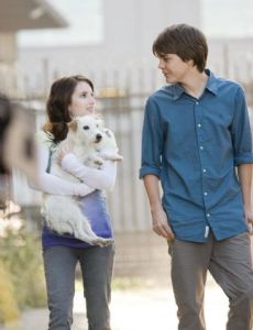 Emma Roberts and Johnny Simmons