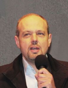 Levente Riz