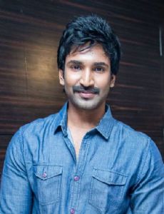 Aadhi Pinisetty