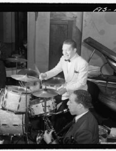 Red Saunders (musician)