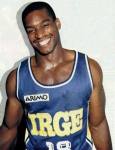 Lorenzo Charles