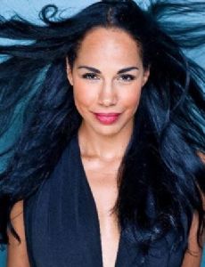 Amanda Brugel