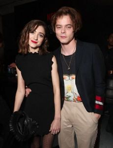 Natalia Dyer and Charlie Heaton