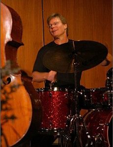 Steve Davis (drummer)
