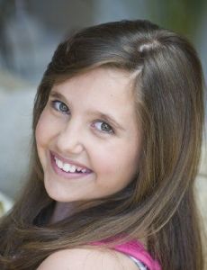 Mackenzie Holmes
