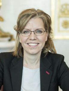 Leonore Gewessler